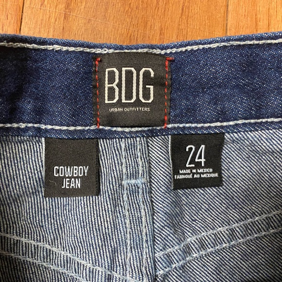 Dark colored cowboy jeans urban outfitters - Picture 4 of 4